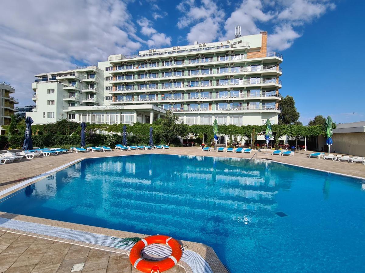 Hotel Comandor Mamaia Exterior foto