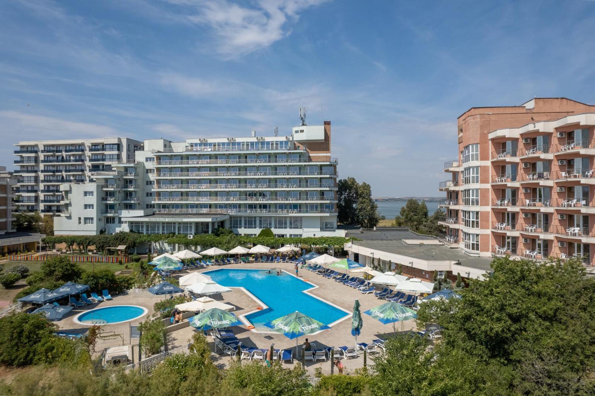 Hotel Comandor Mamaia Exterior foto