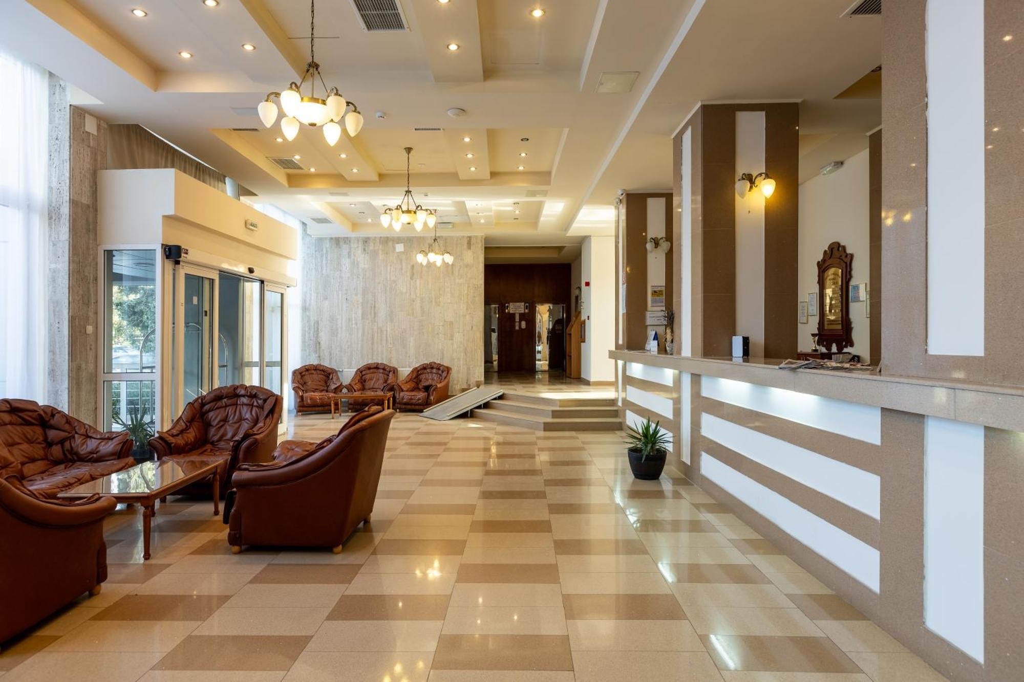 Hotel Comandor Mamaia Exterior foto