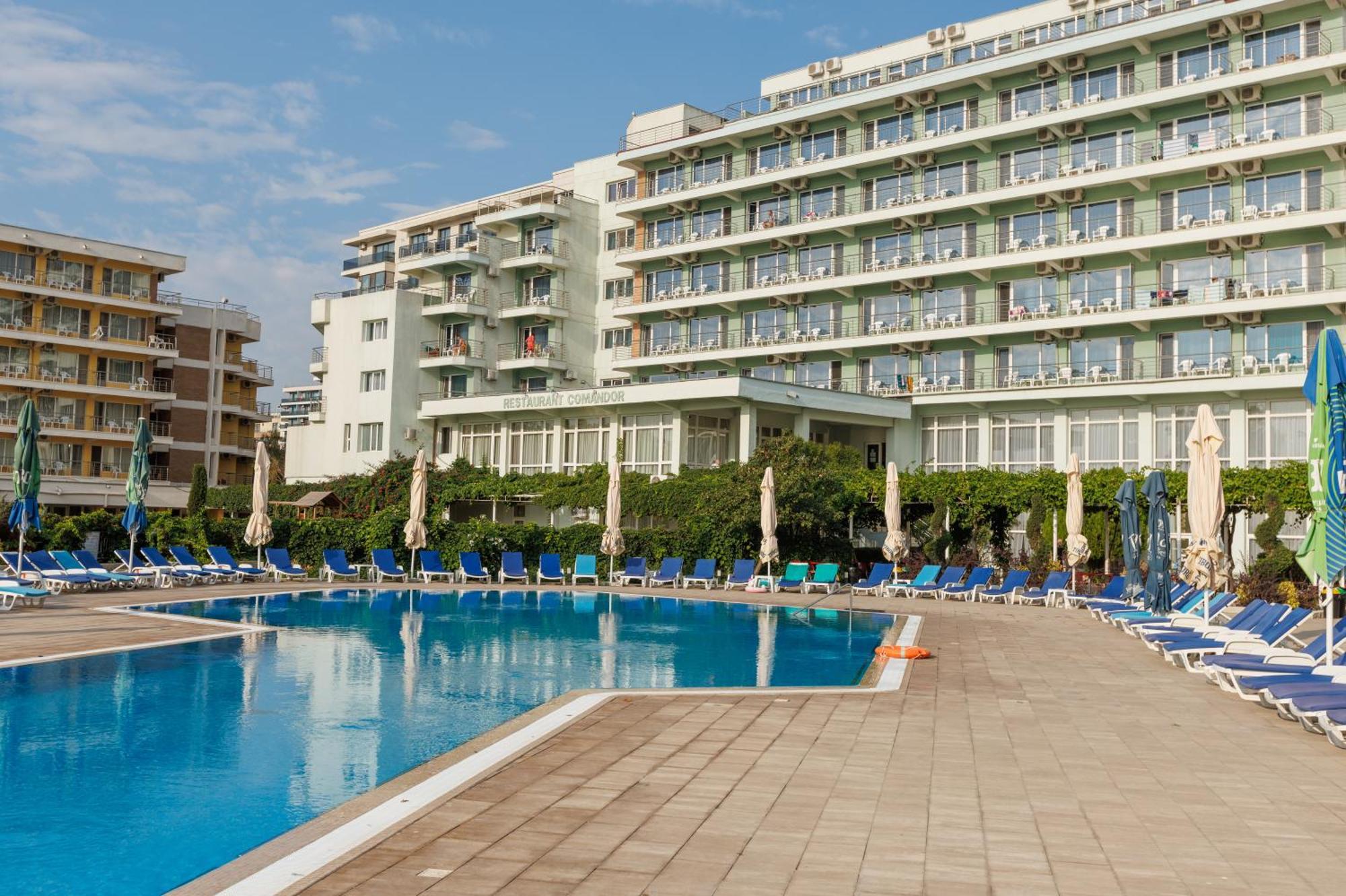 Hotel Comandor Mamaia Exterior foto